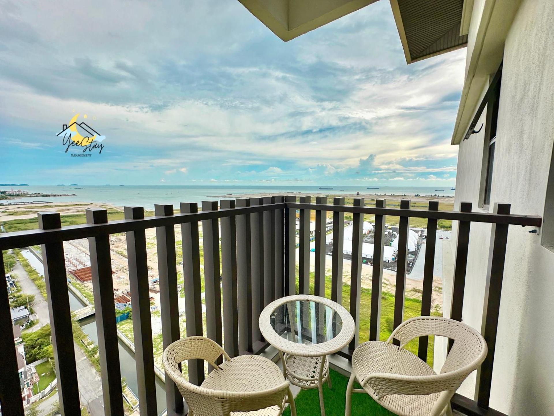Seaview Poolview Cityview Baliresidence Video Game 5Minjonker ملقا المظهر الخارجي الصورة